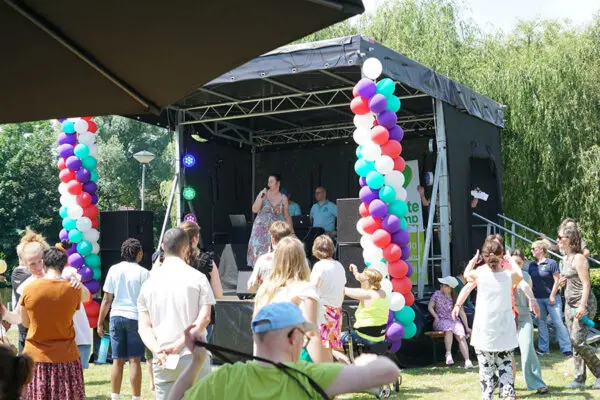 Cliënten vieren feest op Harteheem